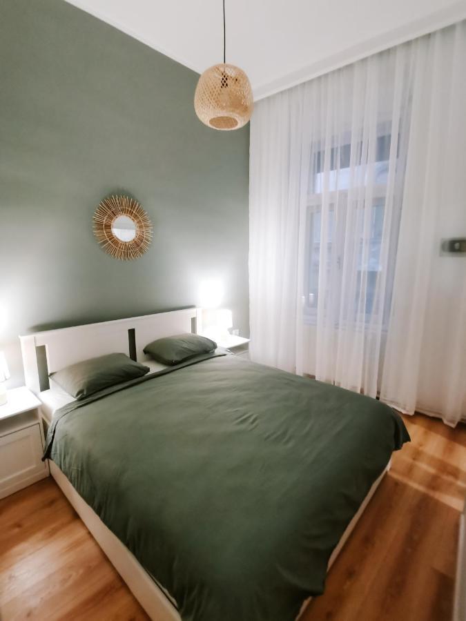 Fly Residence Арад Экстерьер фото