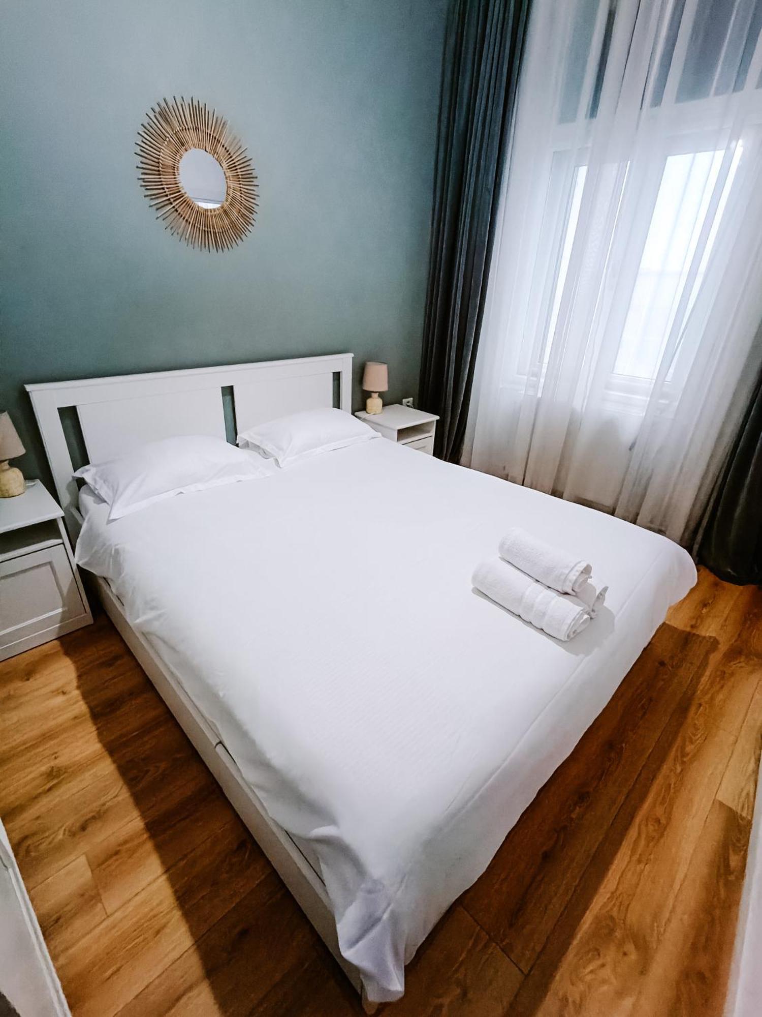 Fly Residence Арад Экстерьер фото